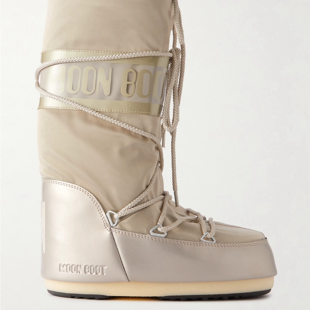 NWT Moon Boot Platinum Icon Glance Tall Boot - 39/41